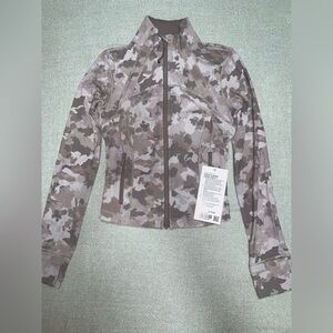 Lululemon NWT Define Cropped Jacket Nulu 4 Thawed Camo Warm Ash Grey Multi